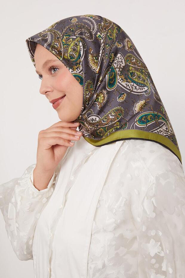 وشاح حريري منسوج بنمط ريترو مختلط باللون الأخضر الزيتي