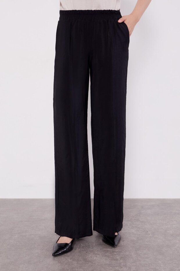 طقم مكون من قطعتين بحزام أسود عند الخصر - 5