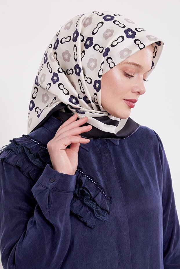Beige Daisy Pattern Twill Silk Scarf - 2