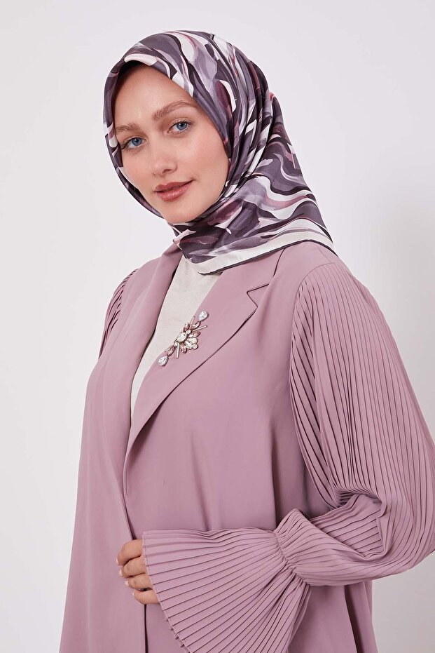 وشاح حريري منقوش بنمط إبرولي من K.Mor - 2