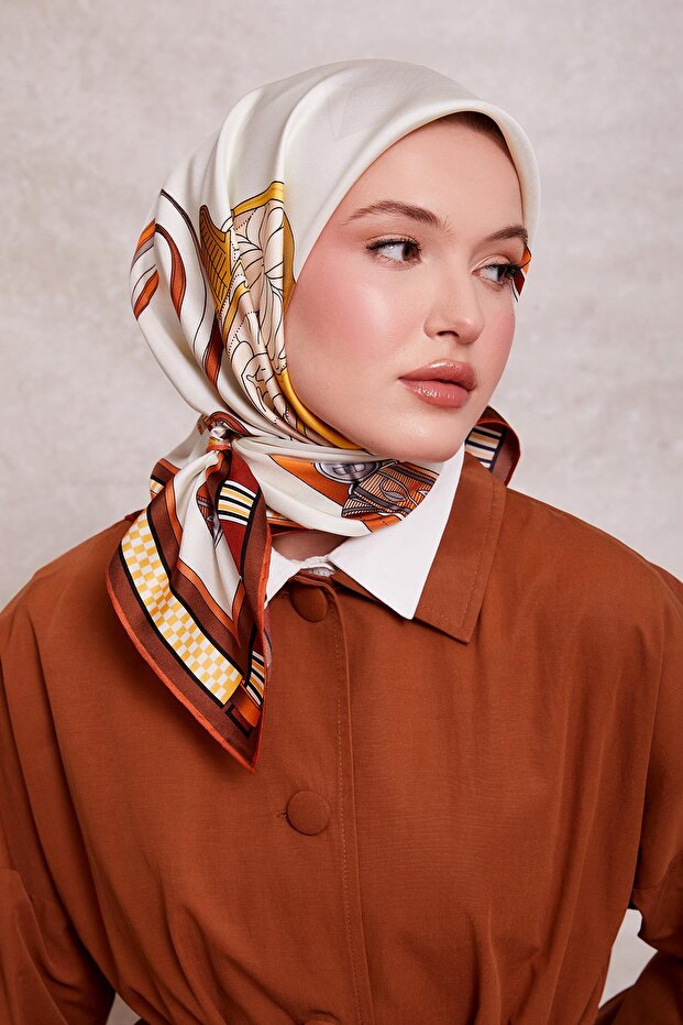 مجموعة لونيرا من الأوشحة الحريرية من نوع تارسين تويل