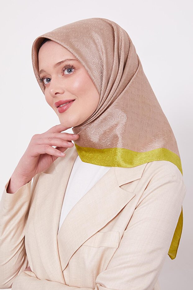 Pistachio Green Ring Pattern Monogram Scarf - 2