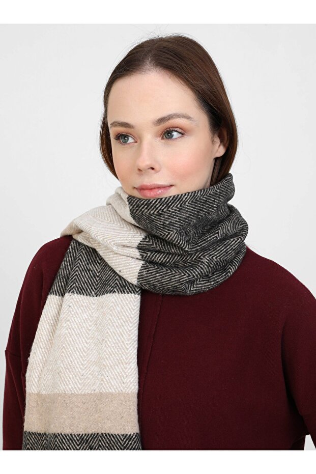 Patterned Shoulder Shawl - Black - Beige - - 2