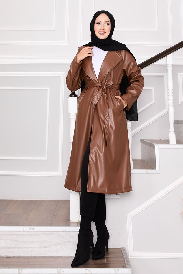 Portable Belted Leather Cap Taba