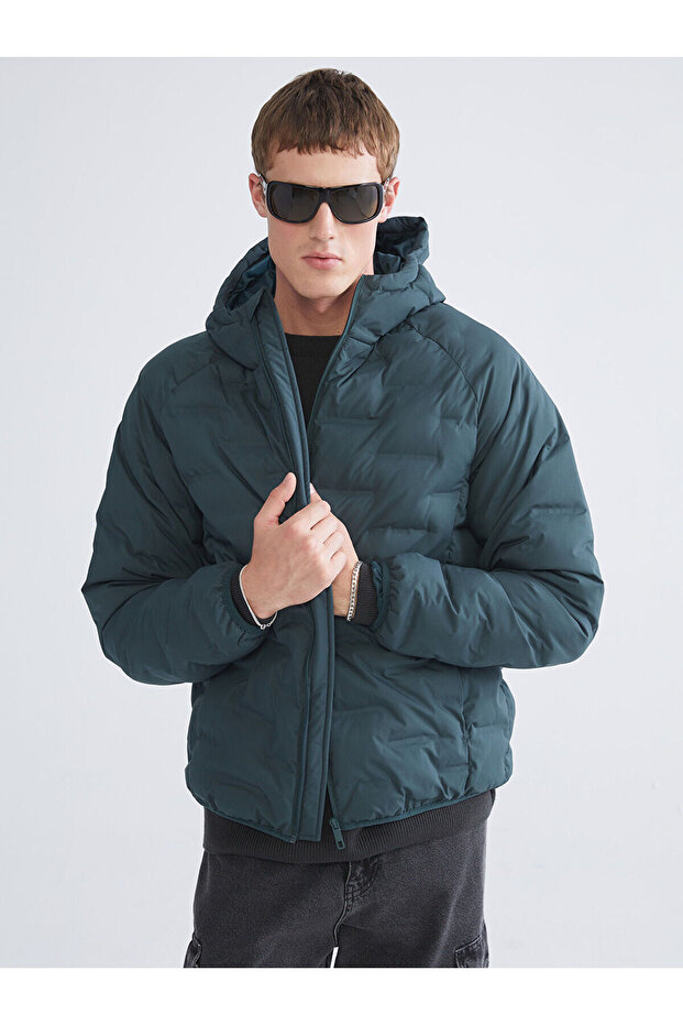 Green Slim Fit Hooded Men's Puffer Jacket