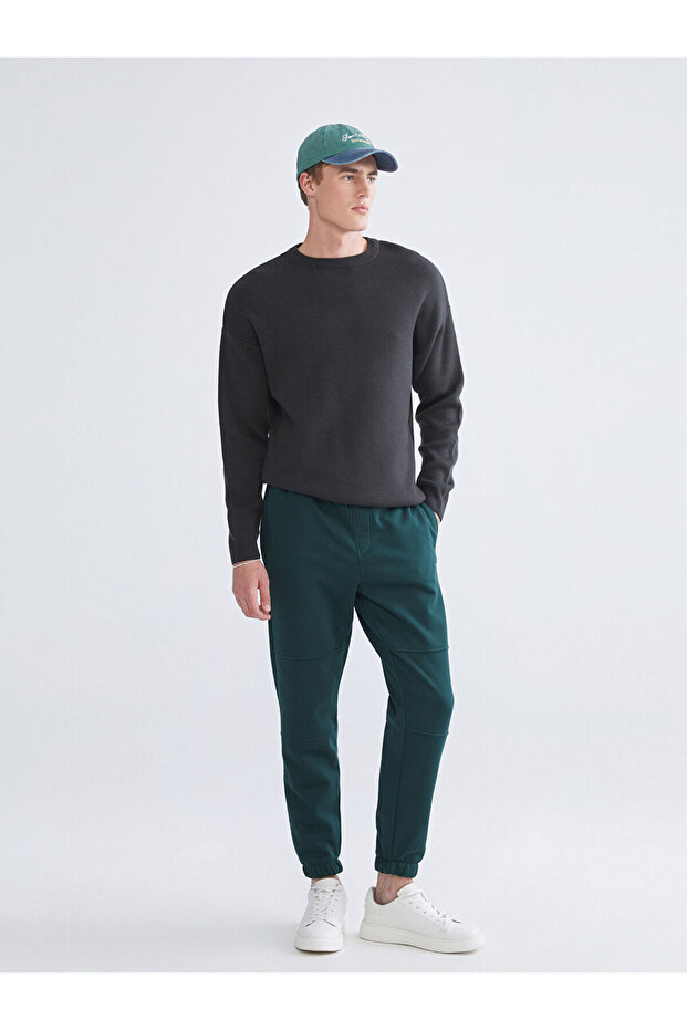 Green Standard Fit Men's Jogger Sweatpants