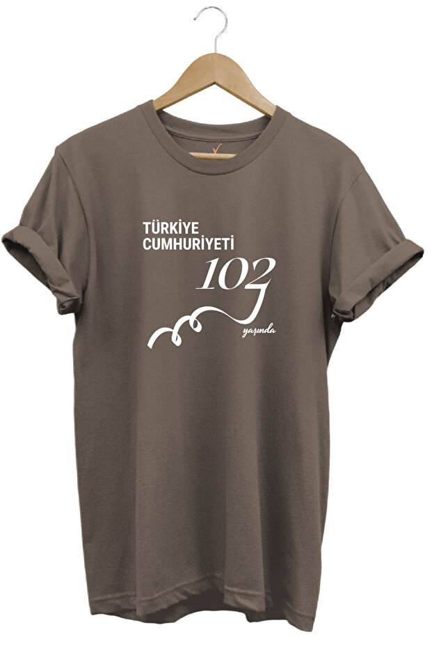 October 29, 102. Year Design Printed 100% Cotton Regular Fit Crew Neck Unisex T-Shirt