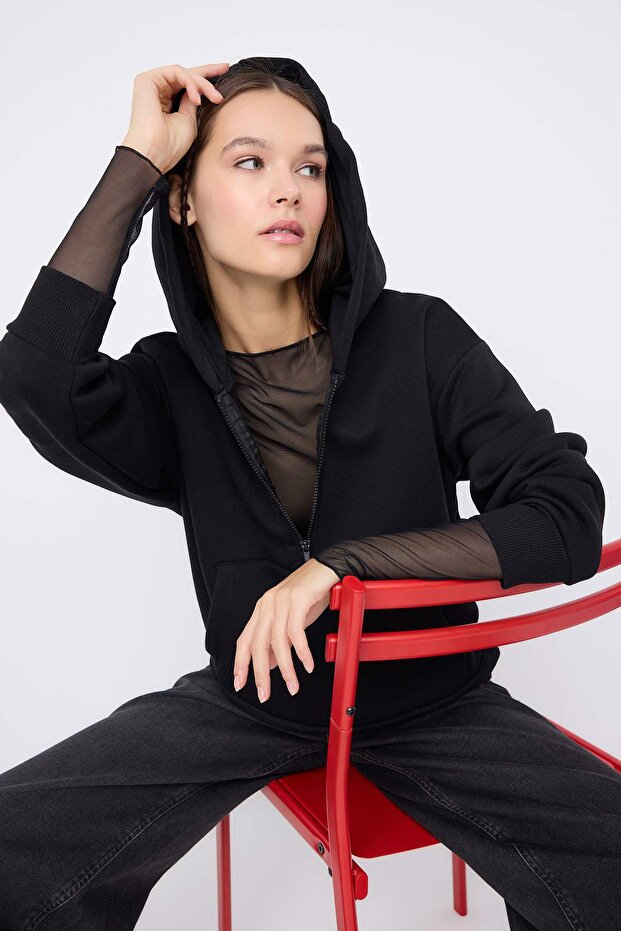 Teen Siyah Kapüşonlu Kalın İçi Polarlı Yarım Pat Fermuarlı Cepli Örme Sweatshirt TWOAW26SW00160 - 1