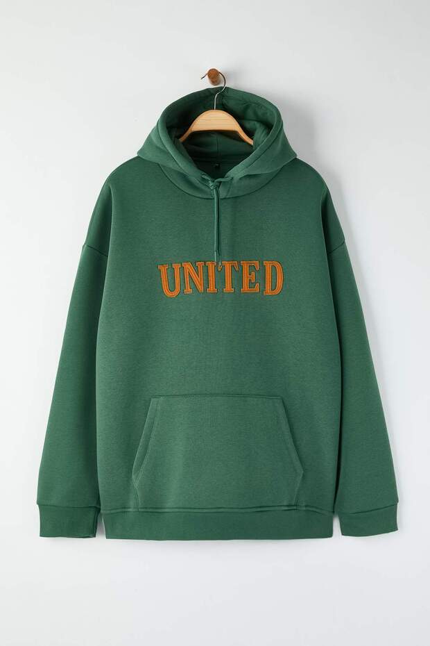 Büyük Beden Yeşil Oversize İçi Polar/Sıcak Tutan Nakışlı Sweatshirt TMNAW25AO00057 - 2