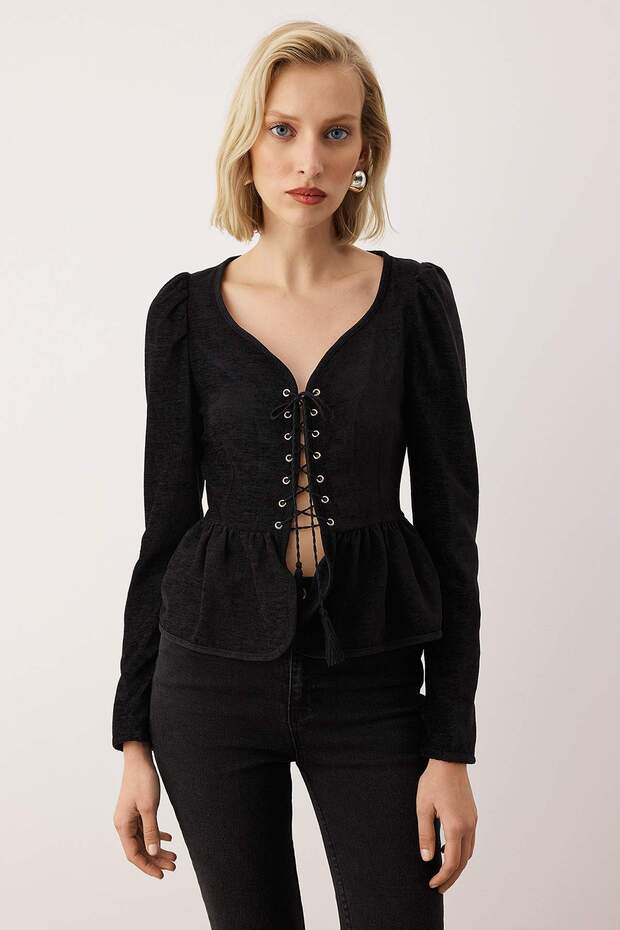 EXCLUSIVE Siyah Kadife Dar Kalıp Kuş Gözü Detaylı Peplum Dokuma Bluz TWOAW26BZ00264 - 2