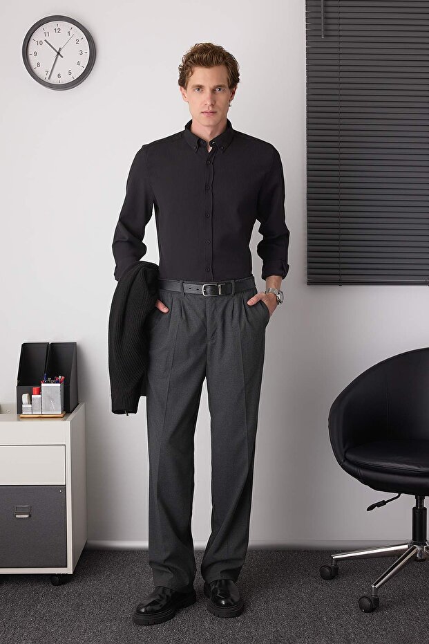 Siyah Slim Fit Dokulu Erkek Gömlek TMNAW26GO00002 - 3