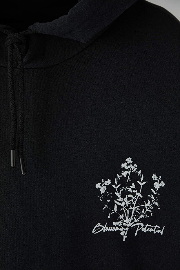 Siyah Oversize/Geniş Kesim Kapüşonlu İçi Polarlı Sırt Baskılı Büyük Beden Sweatshirt TMNAW25AO00021 - 3