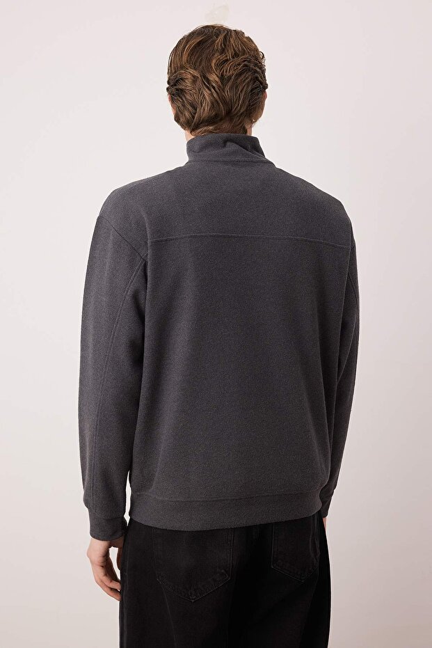 Antrasit Yeni Oversize/Geniş Kesim Fırçalı Selanik Dik Yaka Sweatshirt TMNAW26SW00014 - 8