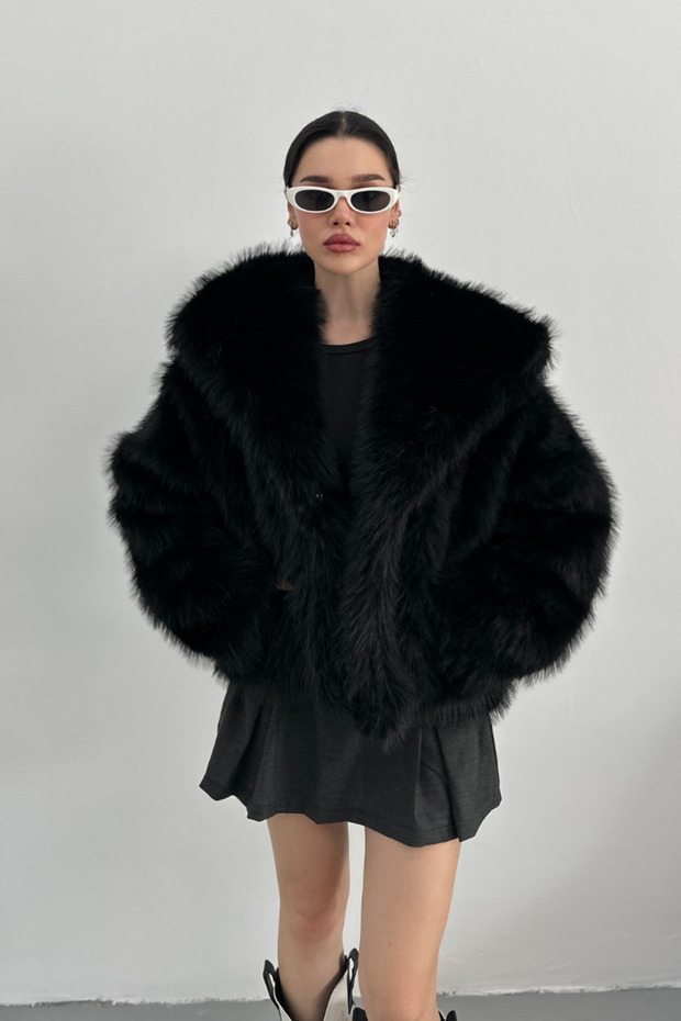 Women's Fur Coat Stylish Wide Collar Lined Snap Button Premium Fur Coat
