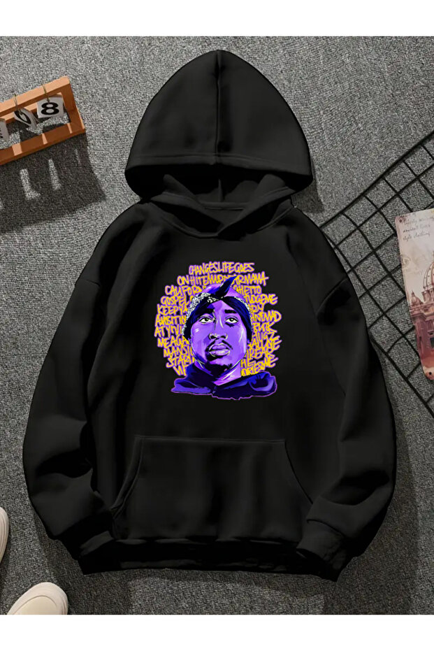سويت شيرت أسود بقلنسوة مطبوعة من tupac v36