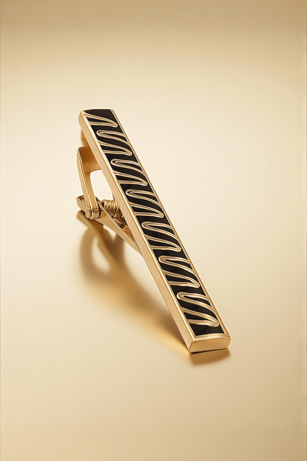 دبوس ربطة عنق ذهبي بنمط متعرج - 1