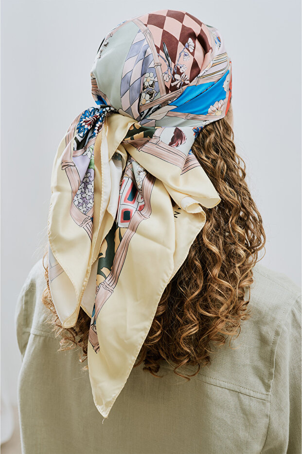 SZAL W SATENOWY WZÓR GUEL - 5