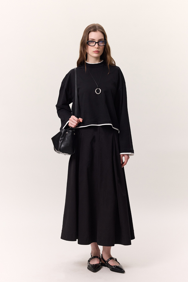 SZEROKA SPÓDNICA Z KIESZENIAMI, CZARNA - 1