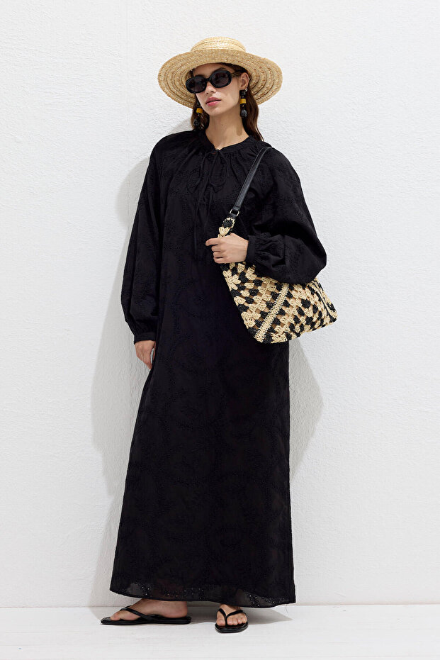 ASTARLI BRODE ELBİSE SİYAH - 1