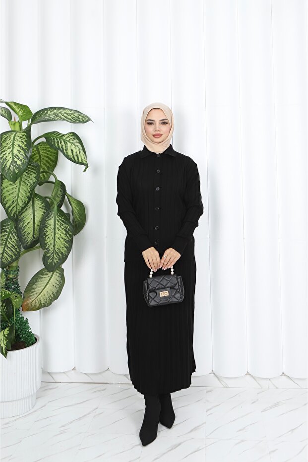 بدلة تنورة مطوي مع سترة - 1