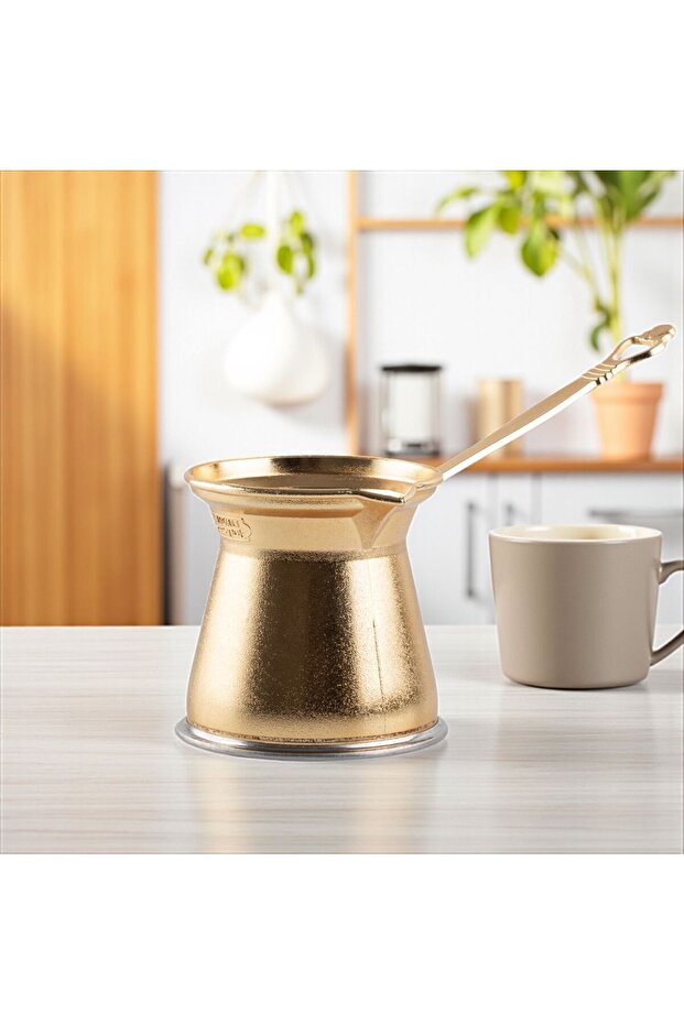 Arden Cast Iron Coffee Pot Large Size for 6 People - Compatible with Magnetic Stoves