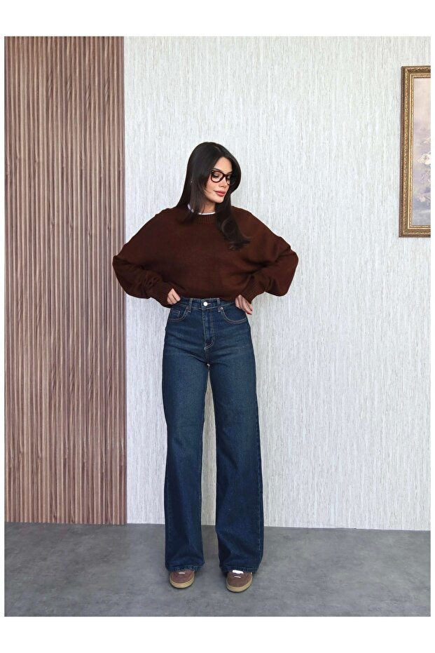 بنطلون جينز بقصة مستقيمة من قماش مطاطي