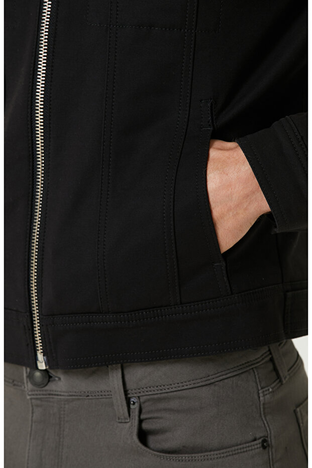 Siyah İçi Kapitoneli Mont - 7