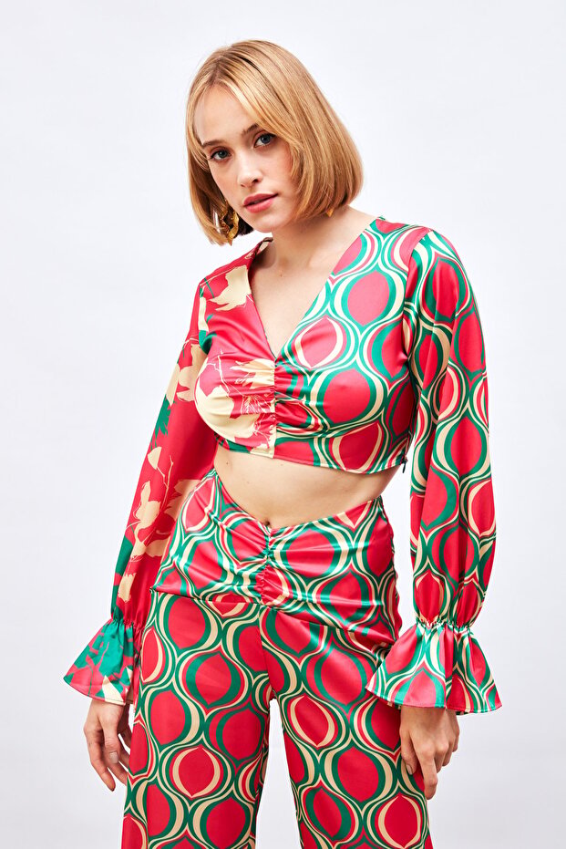 بلوزة منقوشة بتفاصيل مطاطية - فوشيا - 4