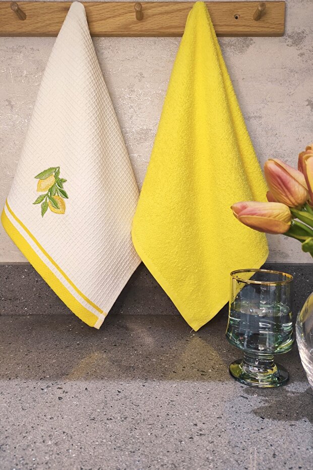 Set of 2 Kitchen Towels with Yellow Color and Lemon Figures - Soft and Embroidered Cloth - 1