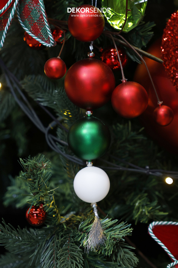 Christmas Ornament Pendant Matte Ball Red Green White 23 cm