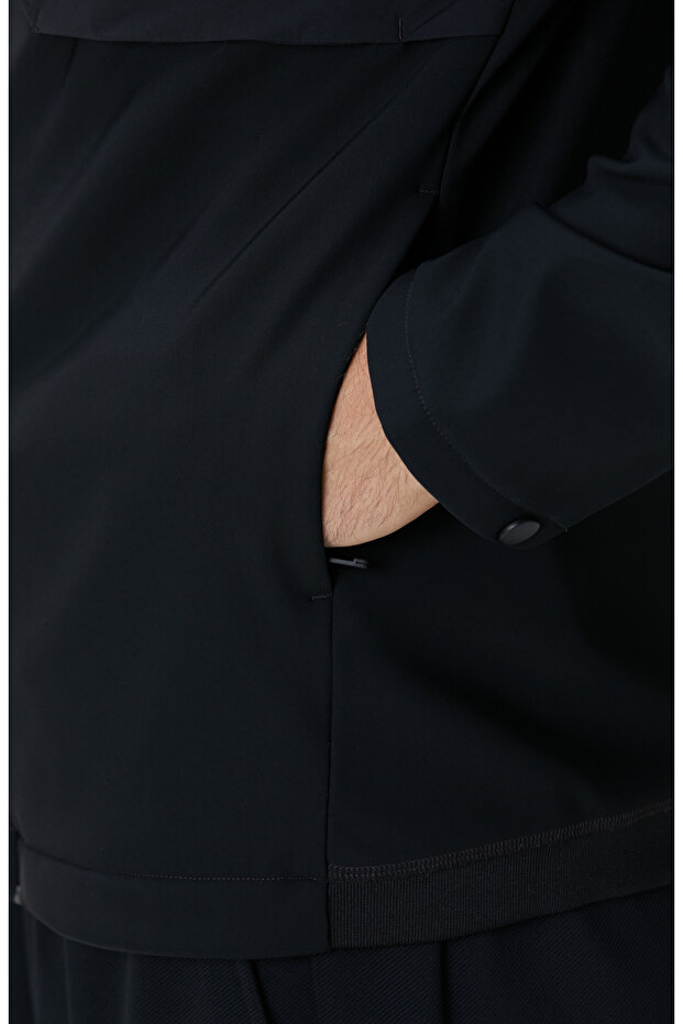 Siyah N-Tech Göğüste Cep Detaylı Mont - 8