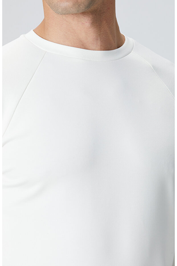 Kırık Beyaz Bisiklet Yaka Basic Sweatshirt - 6