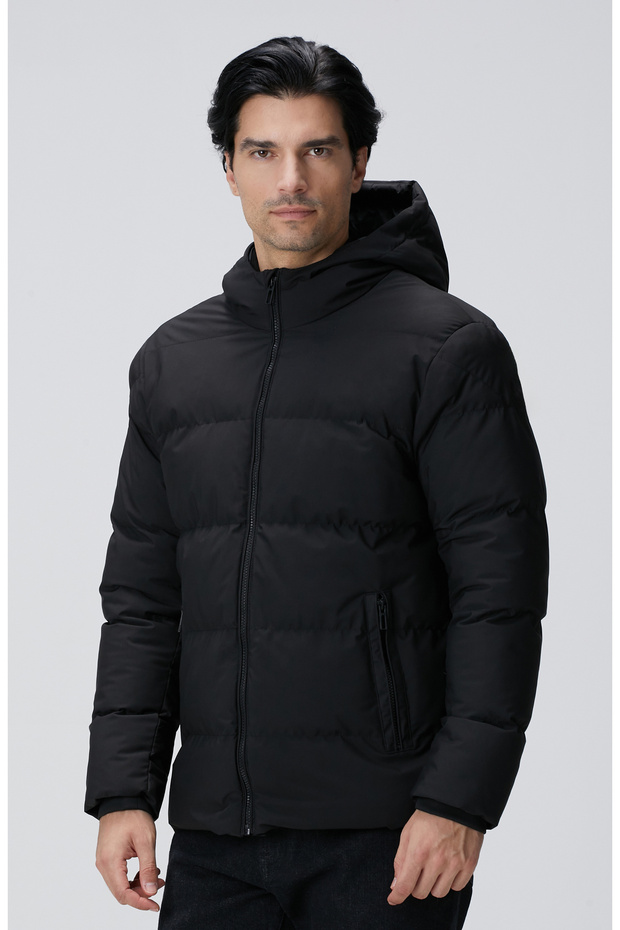 Siyah Kapüşonlu Puffer Mont - 4