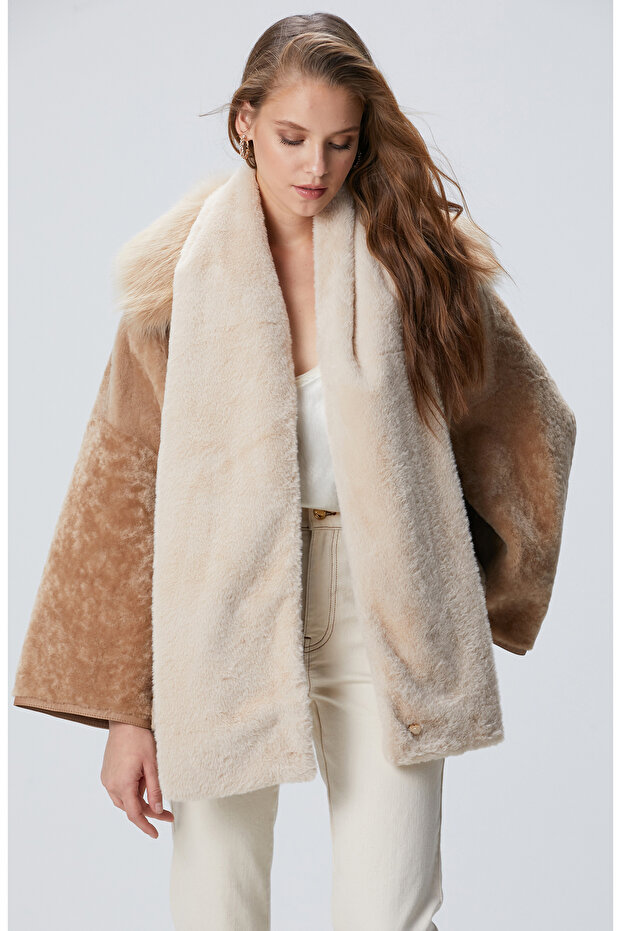 Bej Kadın Peluş Atkı - 1