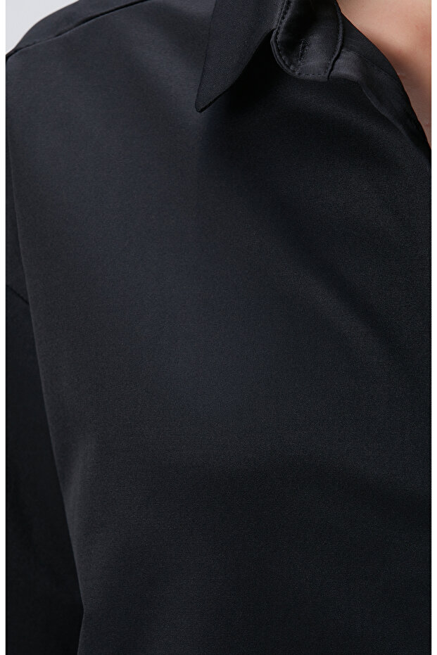 Siyah Roba Dikiş Detaylı Oversized Gömlek - 6