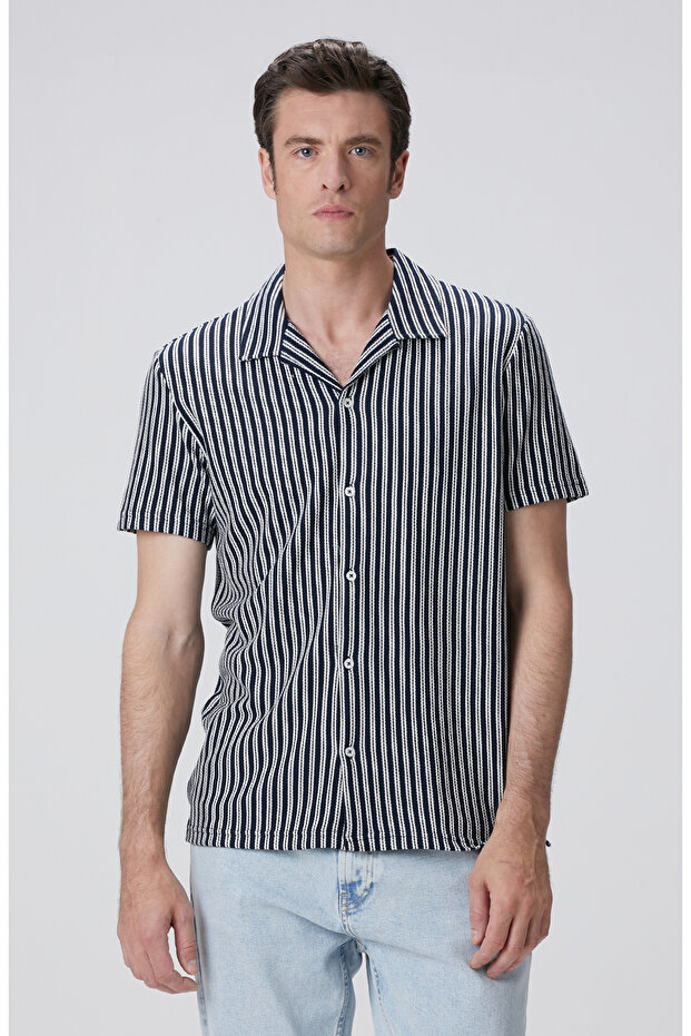 Lacivert Beyaz Gömlek - 1