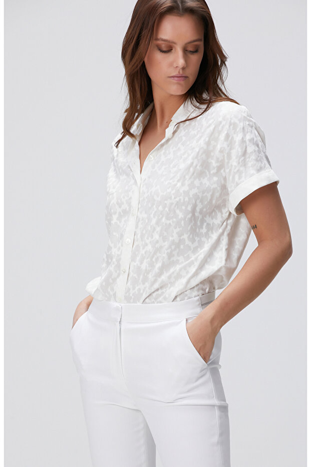 Kırık Beyaz Desenli Gömlek - 1