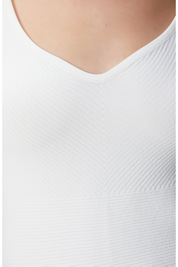 Kırık Beyaz Atlet - 6