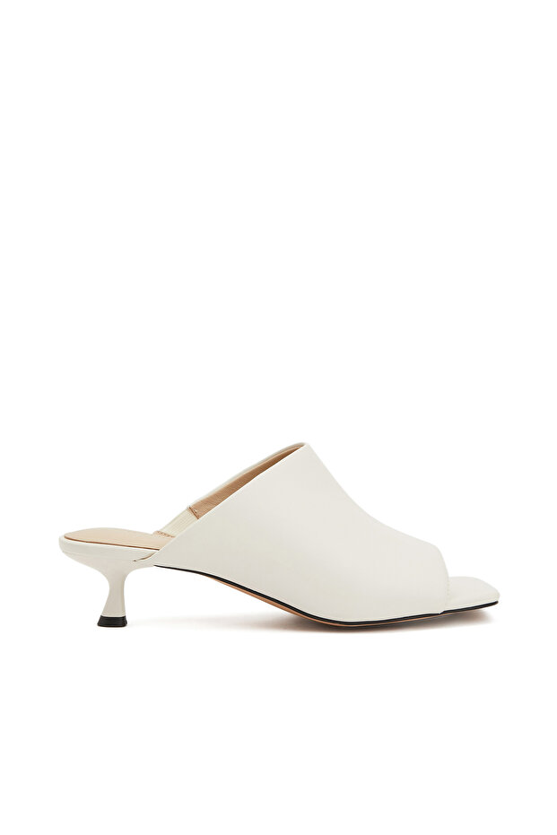 Beyaz Kadın Terlik - 2