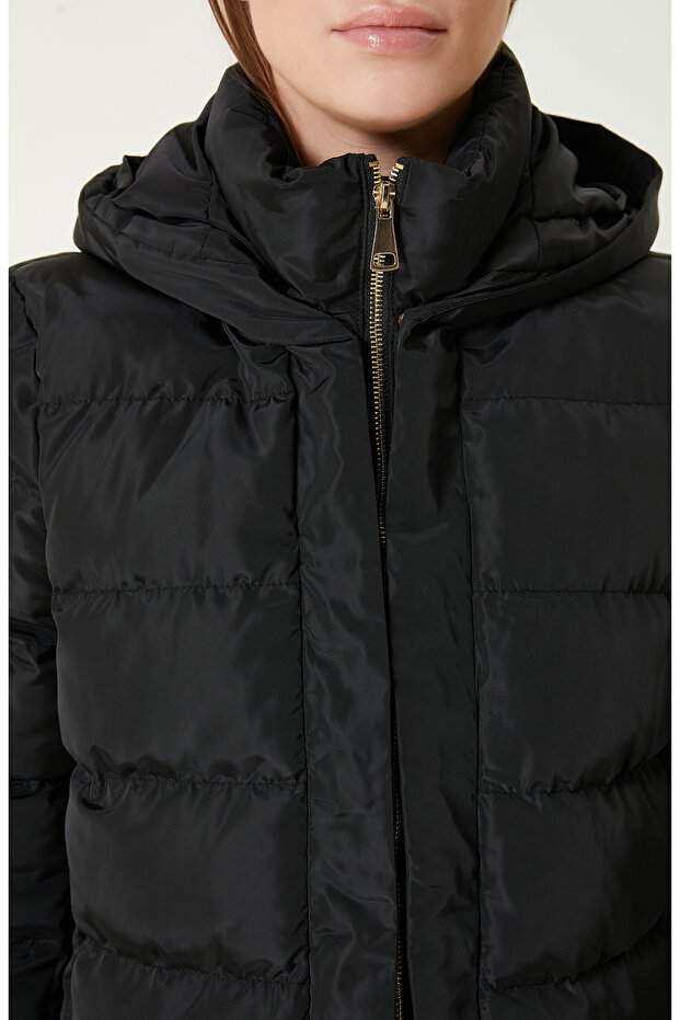 Siyah Kapitoneli Kaban - 5