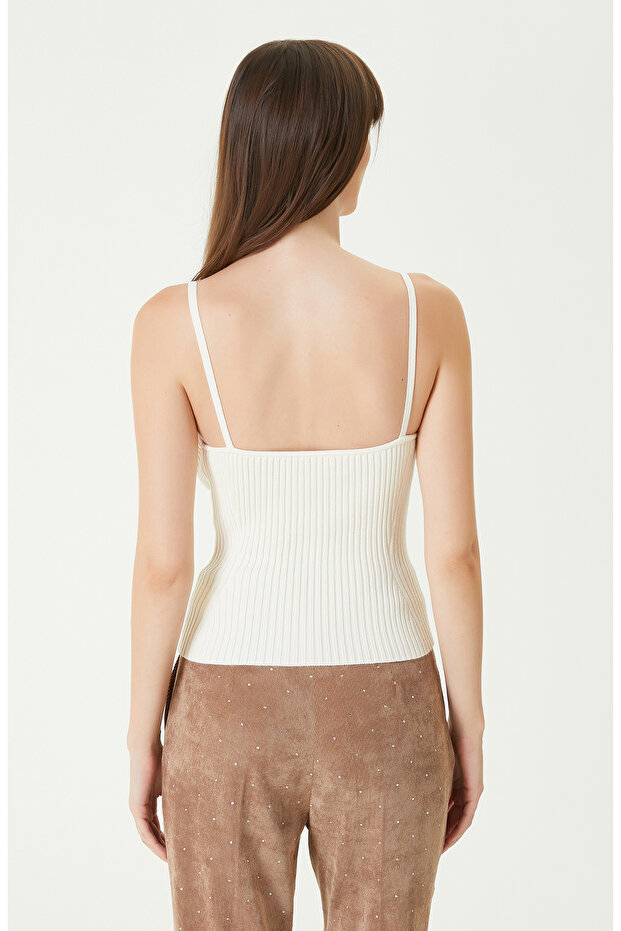 Kırık Beyaz Triko Atlet - 6