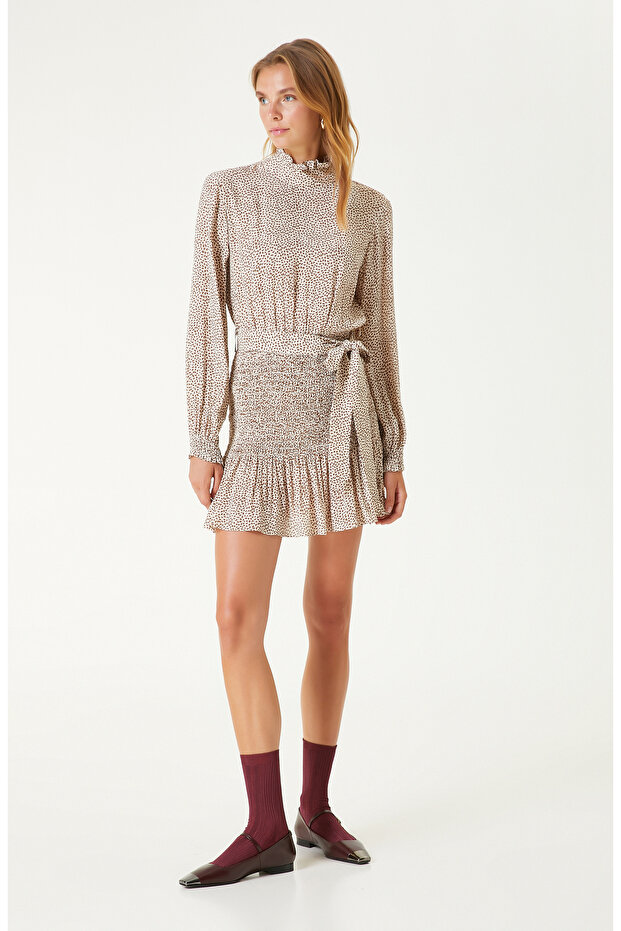 Bej Dik Yaka Mini Elbise - 1
