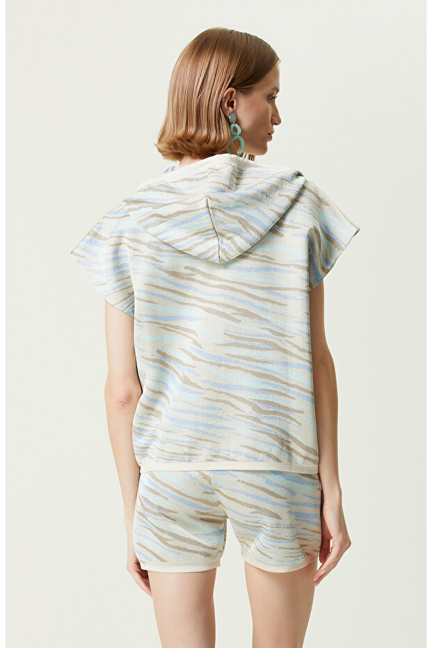 Bej Desenli Kapüşonlu Hırka - 5