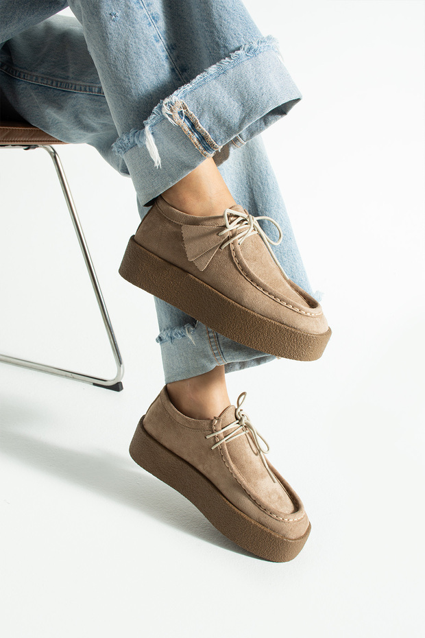 Clark Vizon Süet Krep Kaymaz Taban Bağcıklı Kadın Ayakkabı - 2