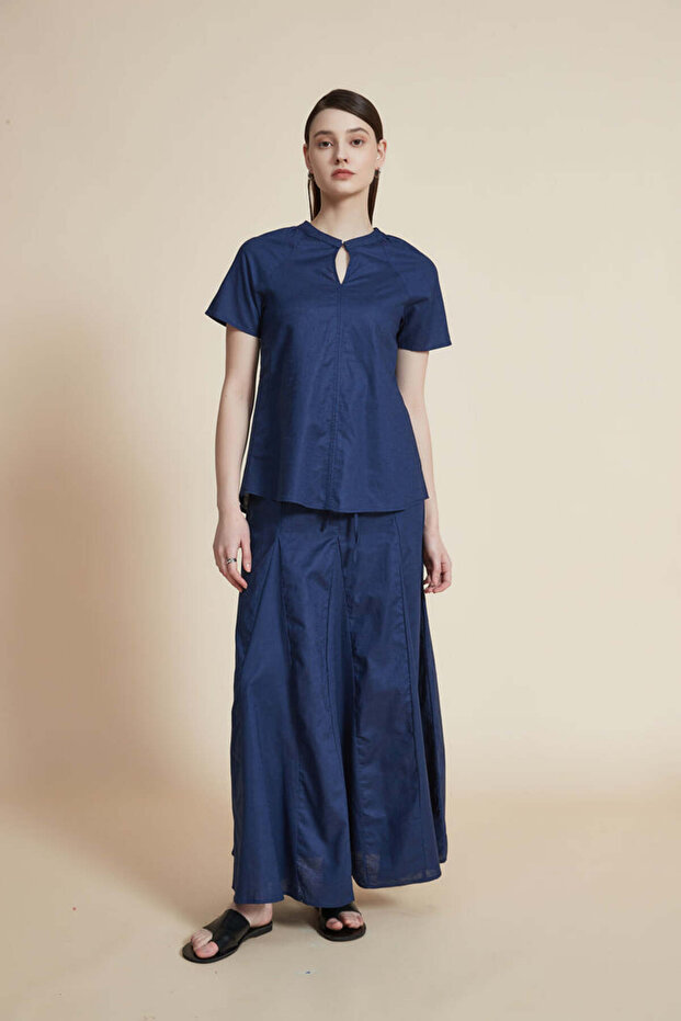 بلوزة سادة بأكمام قصيرة مكشكشة - 4