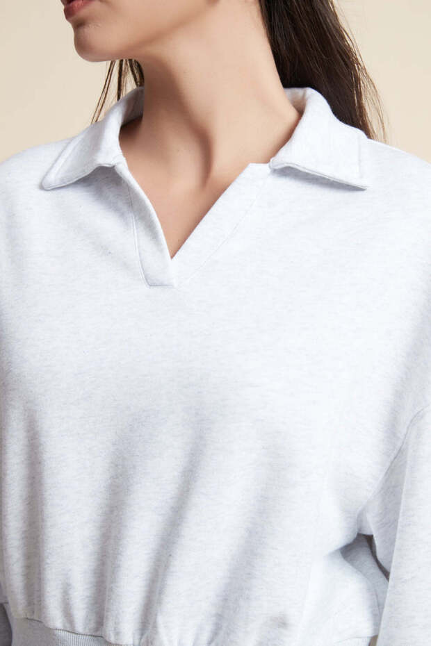 بلوزة سادة بأكمام طويلة - 4