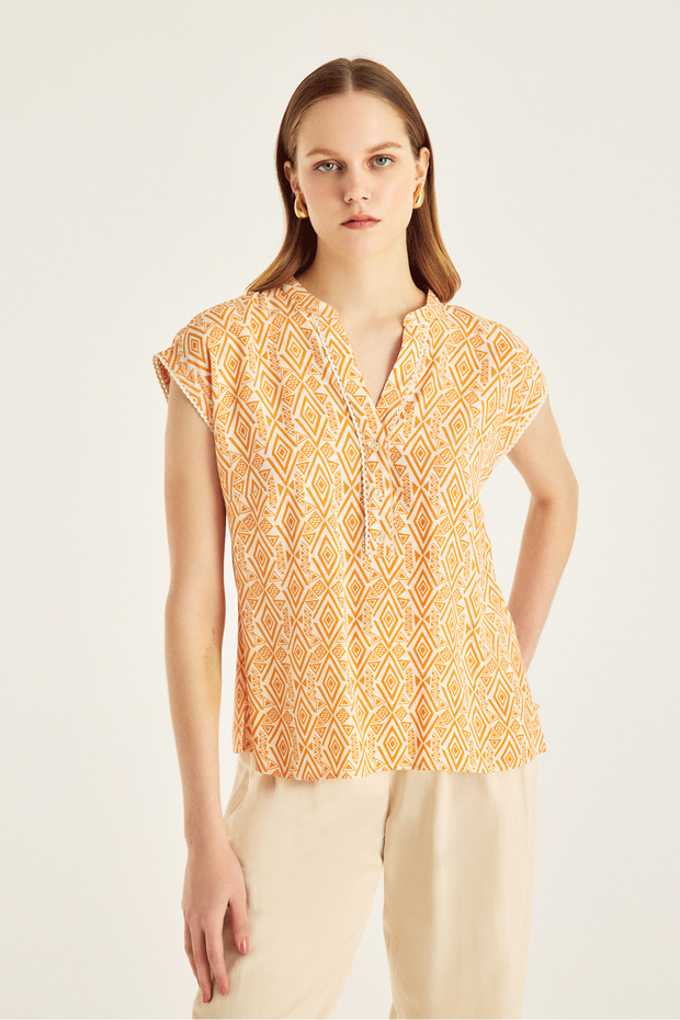 2305 بلوزة بنمط عرقي - 1