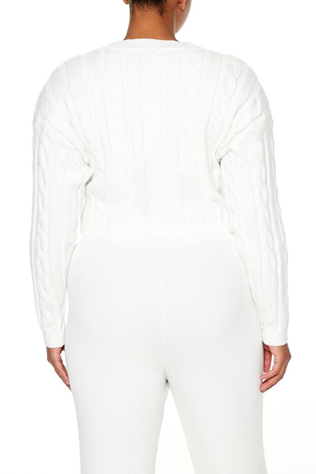 Plus Size Crop Kazak - 3