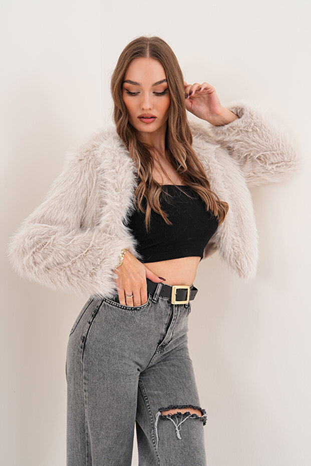 سترة كروب بوي ذات ياقة أساسية وفرو - 7