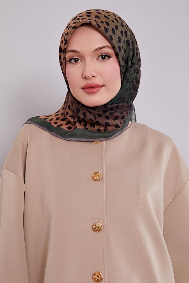 Emerald Leopard Pattern Soft Scarf - 3